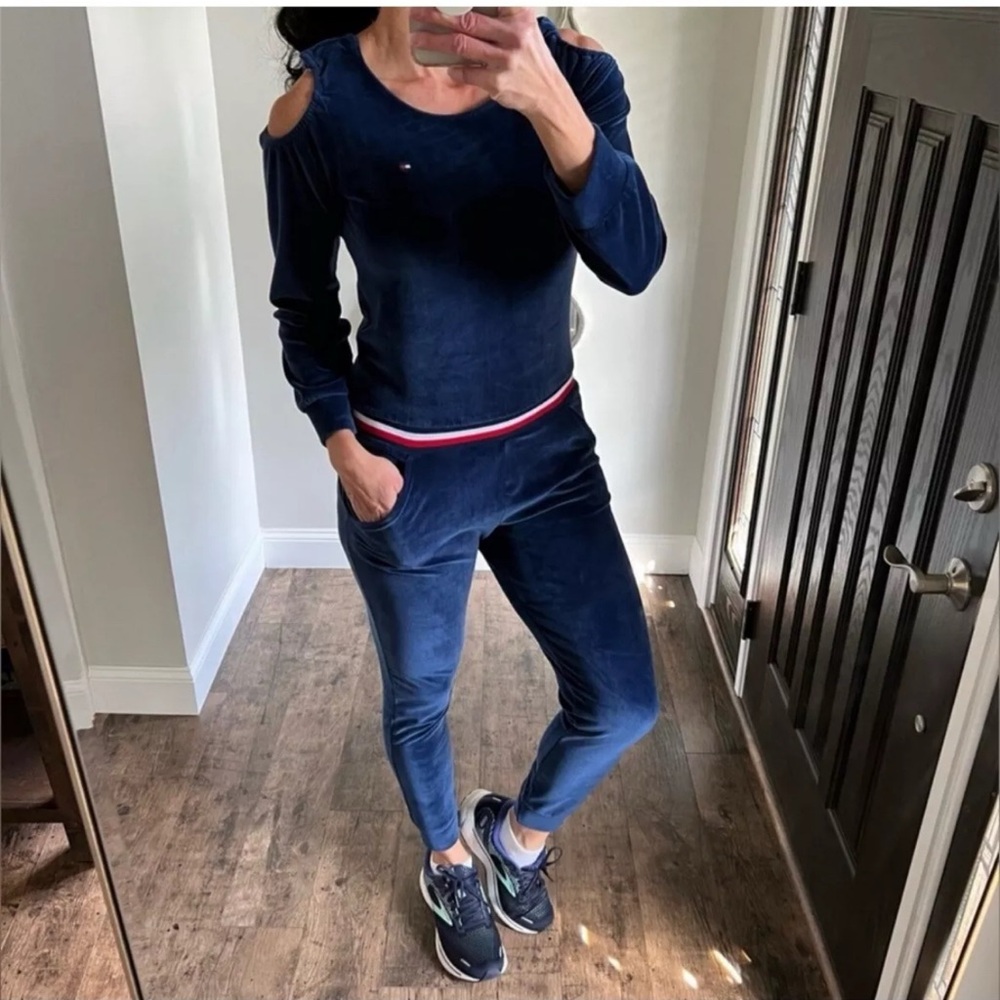 NWT Tommy Hilfiger Y2K Navy Velour Cold Shoulder One Piece Jogger Jumpsuit